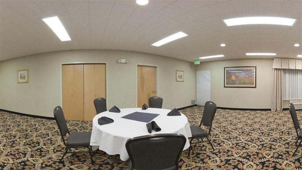 Holiday Inn Express Corvallis-On The River By Ihg Dış mekan fotoğraf