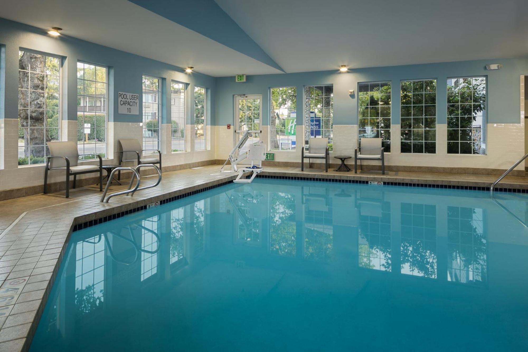 Holiday Inn Express Corvallis-On The River By Ihg Dış mekan fotoğraf