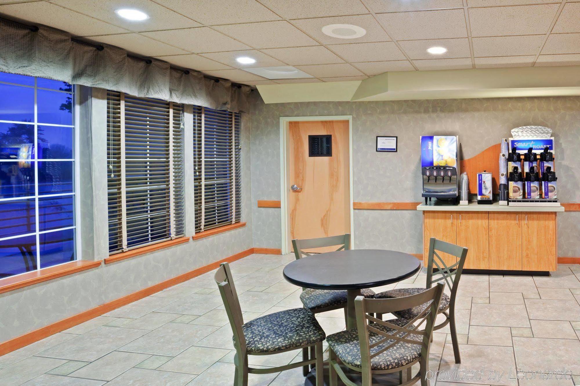 Holiday Inn Express Corvallis-On The River By Ihg Restoran fotoğraf